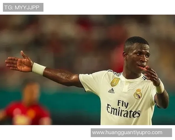 前皇马球员点评西蒙尼维尼修斯冲突呼吁教练应保持冷静与克制